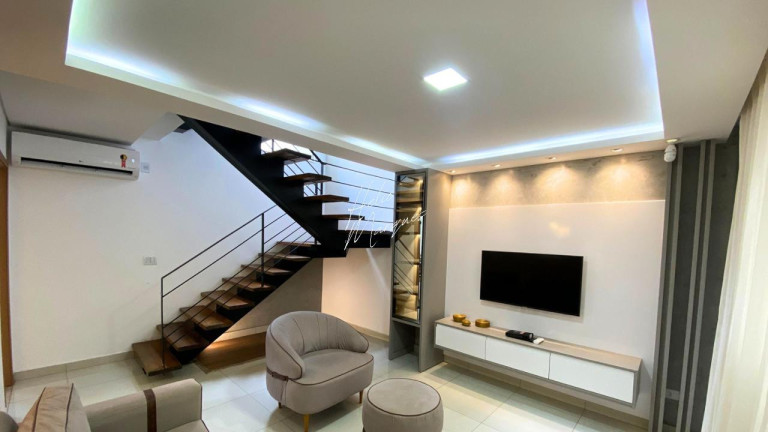 Imagem Sobrado com 4 Quartos para Alugar, 196 m² em Chácara Cachoeira - Campo Grande Imagem Sobrado com 4 Quartos para Alugar, 196 m² em Chácara Cachoeira - Campo Grande