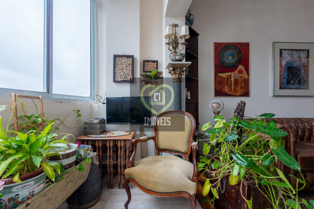 Imagem Sobrado com 7 Quartos à Venda, 565 m² em Pacaembu - São Paulo Imagem Sobrado com 7 Quartos à Venda, 565 m² em Pacaembu - São Paulo
