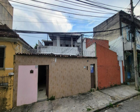 Imagem Casa com 21 Quartos à Venda, 750 m² em Ramos - Rio De Janeiro