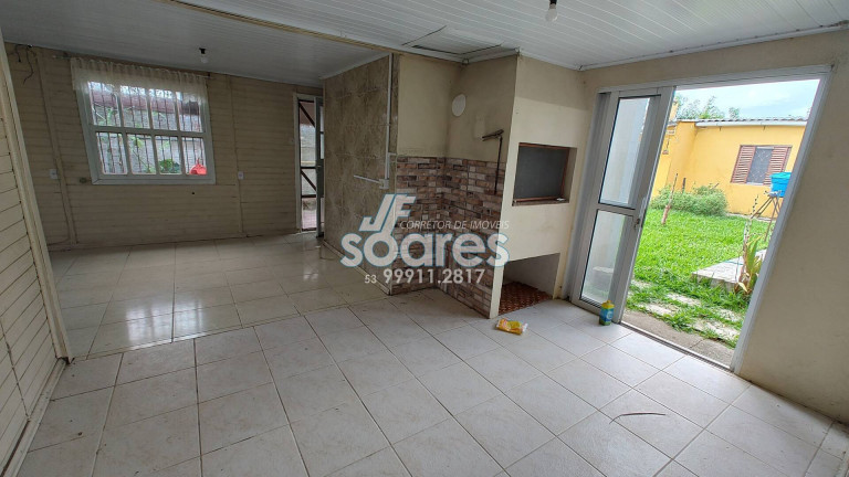Imagem Casa com 4 Quartos à Venda, 144 m² em Laranjal - Pelotas Imagem Casa com 4 Quartos à Venda, 144 m² em Laranjal - Pelotas