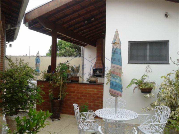 Imagem Casa com 3 Quartos à Venda, 159 m² em Jardim Carlos Gomes - Pirassununga Imagem Casa com 3 Quartos à Venda, 159 m² em Jardim Carlos Gomes - Pirassununga