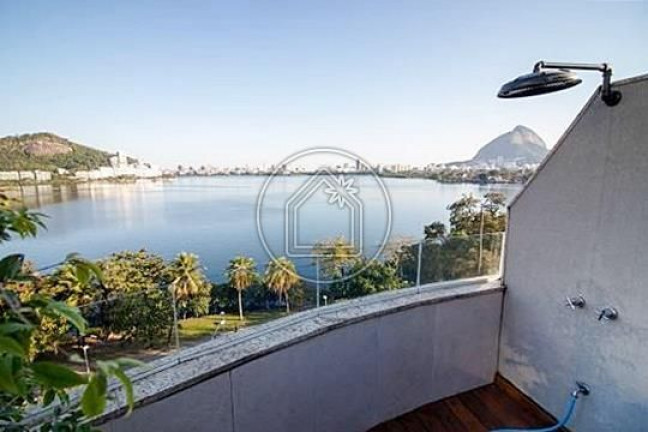 Imagem Cobertura com 2 Quartos à Venda, 115 m² em Lagoa - Rio De Janeiro Imagem Cobertura com 2 Quartos à Venda, 115 m² em Lagoa - Rio De Janeiro