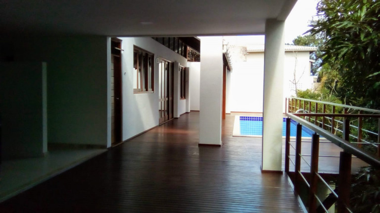 Imagem Casa com 4 Quartos à Venda, 425 m² em Portão - Lauro De Freitas Imagem Casa com 4 Quartos à Venda, 425 m² em Portão - Lauro De Freitas