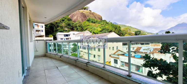 Imagem Apartamento com 2 Quartos à Venda, 73 m² em Tijuca - Rio De Janeiro Imagem Apartamento com 2 Quartos à Venda, 73 m² em Tijuca - Rio De Janeiro
