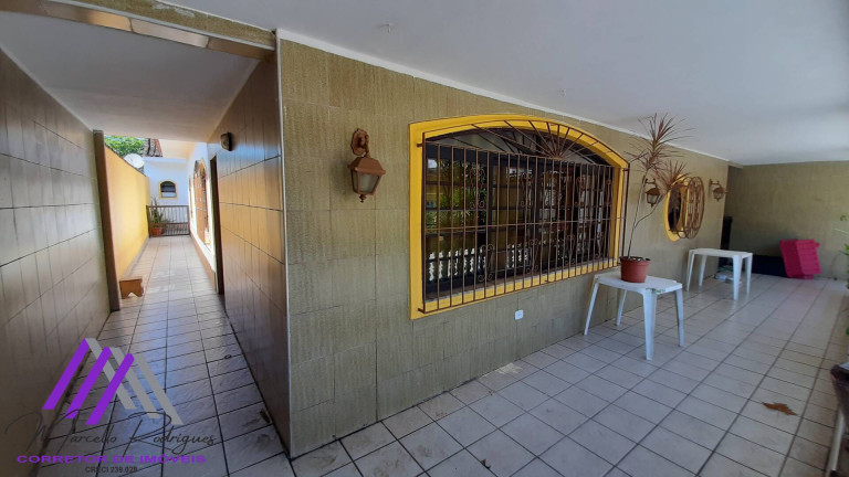 Imagem Casa com 4 Quartos à Venda, 229 m² em Canto Do Forte - Praia Grande