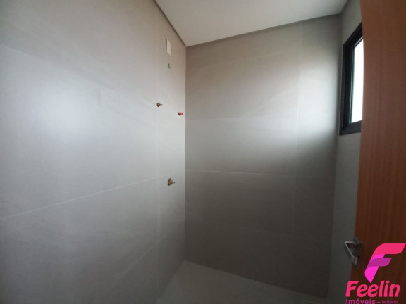 Imagem Casa com 3 Quartos à Venda, 161 m² em Campeche - Florianópolis Imagem Casa com 3 Quartos à Venda, 161 m² em Campeche - Florianópolis