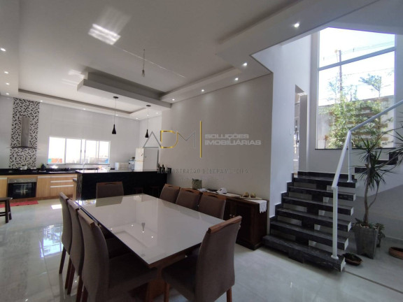 Imagem Casa com 5 Quartos à Venda, 372 m² em Jardim Chácara Dos Pinheiros - Botucatu Imagem Casa com 5 Quartos à Venda, 372 m² em Jardim Chácara Dos Pinheiros - Botucatu