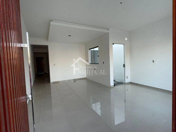 Casa com 2 Quartos à Venda, 75 m² em Iririú - Joinville