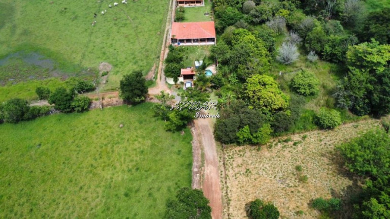 Imagem Imóvel com 2 Quartos à Venda, 200 m² em Cruz De Cedro - Quadra Imagem Imóvel com 2 Quartos à Venda, 200 m² em Cruz De Cedro - Quadra