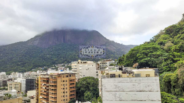 Imagem Apartamento com 4 Quartos à Venda, 235 m² em Lagoa - Rio De Janeiro Imagem Apartamento com 4 Quartos à Venda, 235 m² em Lagoa - Rio De Janeiro