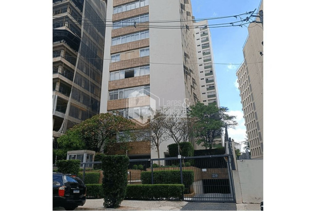 Imagem Apartamento com 3 Quartos à Venda, 137 m² em Itaim Bibi - São Paulo Imagem Apartamento com 3 Quartos à Venda, 137 m² em Itaim Bibi - São Paulo