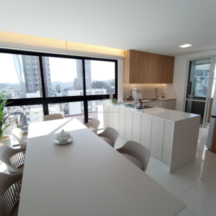 Imagem Apartamento com 4 Quartos à Venda, 225 m² em Centro - Balneário Camboriú Imagem Apartamento com 4 Quartos à Venda, 225 m² em Centro - Balneário Camboriú