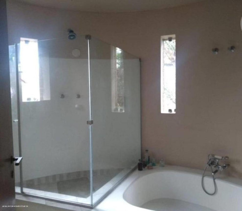 Imagem Casa à Venda, em Chácara Granja Velha - Carapicuíba Imagem Casa à Venda, em Chácara Granja Velha - Carapicuíba