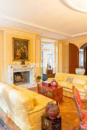 Imagem Casa com 6 Quartos à Venda, 1.750 m² em Morumbi - São Paulo Imagem Casa com 6 Quartos à Venda, 1.750 m² em Morumbi - São Paulo