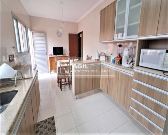 Imagem Casa com 3 Quartos à Venda, 312 m² em Bosque Dos Eucaliptos - São José Dos Campos Imagem Casa com 3 Quartos à Venda, 312 m² em Bosque Dos Eucaliptos - São José Dos Campos