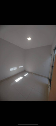 Imagem Casa com 2 Quartos à Venda, 86 m² em Goiânia Imagem Casa com 2 Quartos à Venda, 86 m² em Goiânia