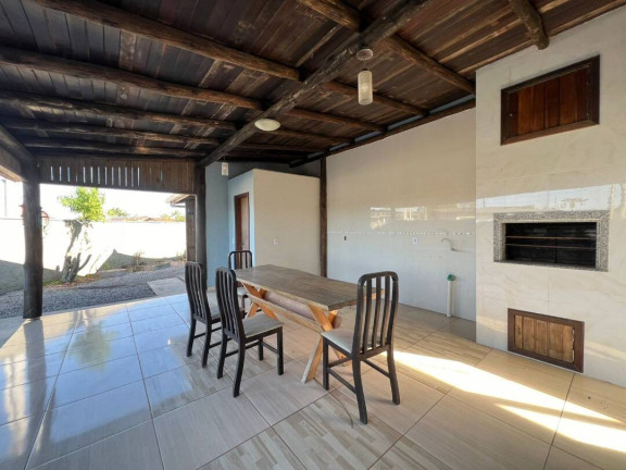 Imagem Casa com 3 Quartos à Venda, 180 m² em Costeira - Balneário Barra Do Sul Imagem Casa com 3 Quartos à Venda, 180 m² em Costeira - Balneário Barra Do Sul