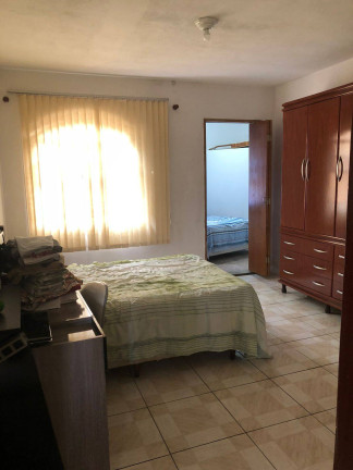 Imagem Casa com 3 Quartos à Venda, 350 m² em Terra Preta (terra Preta) - Mairiporã Imagem Casa com 3 Quartos à Venda, 350 m² em Terra Preta (terra Preta) - Mairiporã