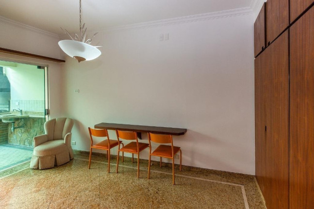 Imagem Casa com 4 Quartos à Venda, 220 m² em Bosque Da Saúde - São Paulo Imagem Casa com 4 Quartos à Venda, 220 m² em Bosque Da Saúde - São Paulo