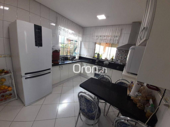 Imagem Sobrado com 4 Quartos à Venda, 260 m² em Portal Do Sol I - Goiânia Imagem Sobrado com 4 Quartos à Venda, 260 m² em Portal Do Sol I - Goiânia