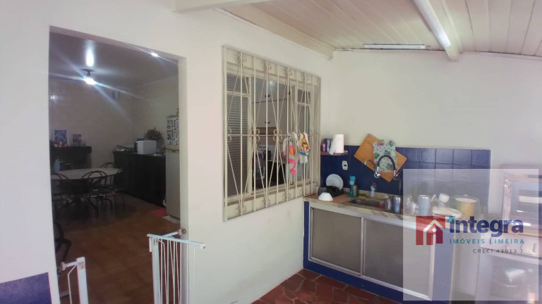 Imagem Casa com 5 Quartos à Venda, 212 m² em Vila São Luiz - Limeira Imagem Casa com 5 Quartos à Venda, 212 m² em Vila São Luiz - Limeira