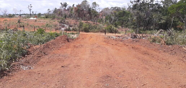 Terreno à Venda, 300 m² em Arembepe - Camaçari