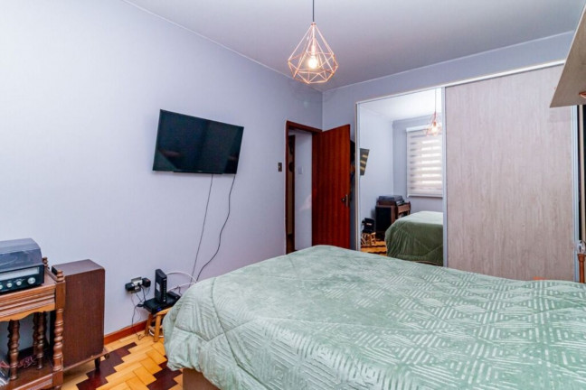 Imagem Imóvel com 2 Quartos à Venda, 77 m² em Bom Fim - Porto Alegre Imagem Imóvel com 2 Quartos à Venda, 77 m² em Bom Fim - Porto Alegre