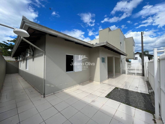 Imagem Casa com 3 Quartos à Venda, 122 m² em Barra Do Sai - Itapoá
