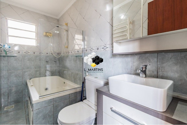 Imagem Casa com 2 Quartos à Venda, 250 m² em Vila Ipiranga - Porto Alegre Imagem Casa com 2 Quartos à Venda, 250 m² em Vila Ipiranga - Porto Alegre