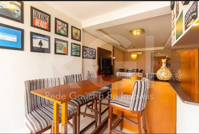 Imagem Apartamento com 3 Quartos à Venda, 130 m² em Menino Deus - Porto Alegre Imagem Apartamento com 3 Quartos à Venda, 130 m² em Menino Deus - Porto Alegre