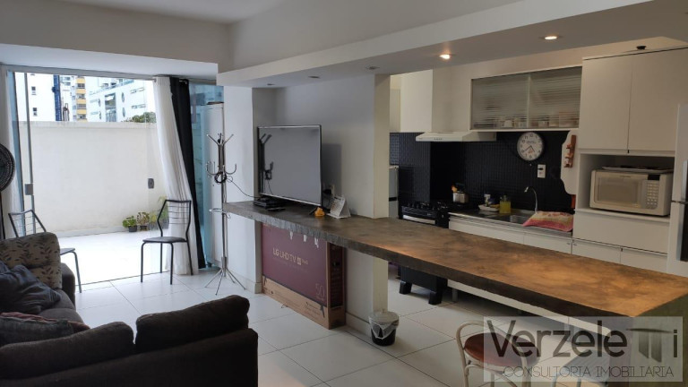Imagem Apartamento com 2 Quartos à Venda, 126 m² em Centro - Balneário Camboriú