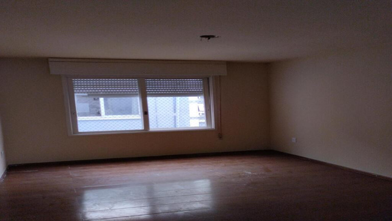 Imagem Imóvel com 1 Quarto à Venda, 40 m² em Menino Deus - Porto Alegre Imagem Imóvel com 1 Quarto à Venda, 40 m² em Menino Deus - Porto Alegre