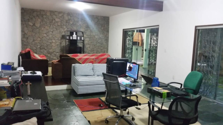 Imagem Casa com 3 Quartos à Venda, 350 m² em Vila Trujillo - Sorocaba Imagem Casa com 3 Quartos à Venda, 350 m² em Vila Trujillo - Sorocaba
