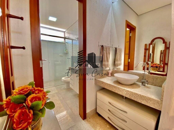 Imagem Casa com 5 Quartos à Venda, 607 m² em Braúnas - Belo Horizonte Imagem Casa com 5 Quartos à Venda, 607 m² em Braúnas - Belo Horizonte