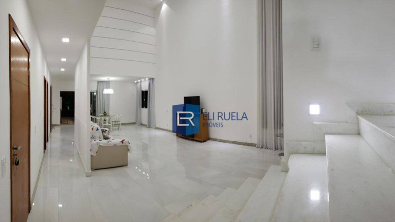 Imagem Casa com 4 Quartos à Venda, 320 m² em Interlagos - Vila Velha Imagem Casa com 4 Quartos à Venda, 320 m² em Interlagos - Vila Velha