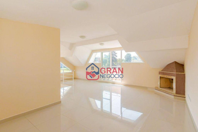 Imagem Casa com 3 Quartos à Venda, 225 m² em São Francisco - Curitiba