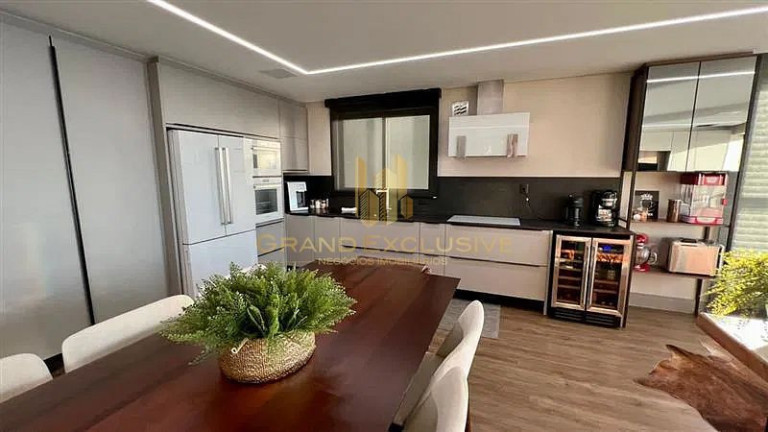 Imagem Apartamento com 3 Quartos à Venda, 183 m² em Centro - Balneário Camboriú Imagem Apartamento com 3 Quartos à Venda, 183 m² em Centro - Balneário Camboriú