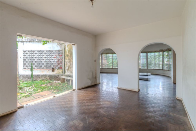 Imagem Casa com 3 Quartos à Venda,  em Pacaembu - São Paulo