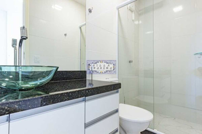 Imagem Apartamento com 2 Quartos à Venda, 68 m² em Lagoa - Rio De Janeiro Imagem Apartamento com 2 Quartos à Venda, 68 m² em Lagoa - Rio De Janeiro
