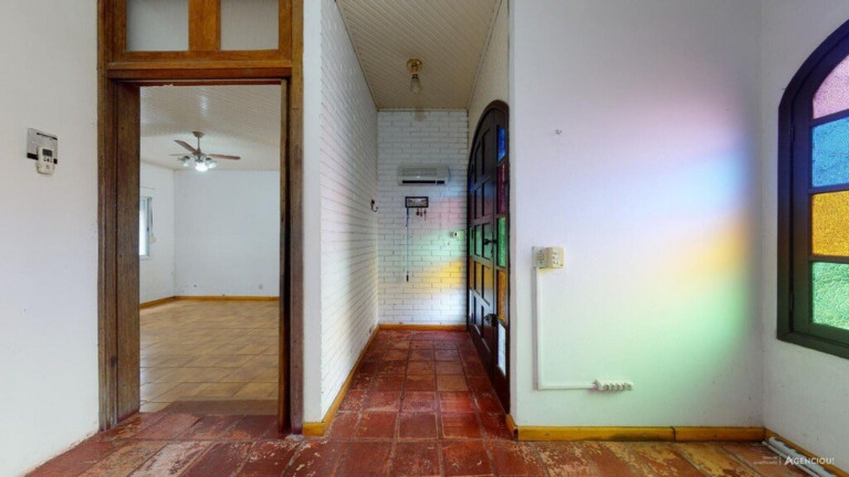 Imagem Imóvel com 4 Quartos à Venda, em Guarujá - Porto Alegre Imagem Imóvel com 4 Quartos à Venda, em Guarujá - Porto Alegre