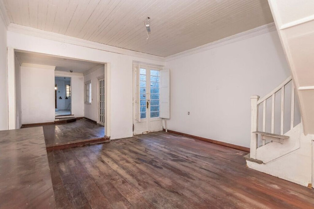 Imagem Casa com 3 Quartos à Venda, 305 m² em Floresta - Porto Alegre Imagem Casa com 3 Quartos à Venda, 305 m² em Floresta - Porto Alegre