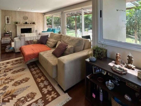 Imagem Casa de Condomínio com 4 Quartos à Venda, em Chácara Dos Lagos - Carapicuíba Imagem Casa de Condomínio com 4 Quartos à Venda, em Chácara Dos Lagos - Carapicuíba