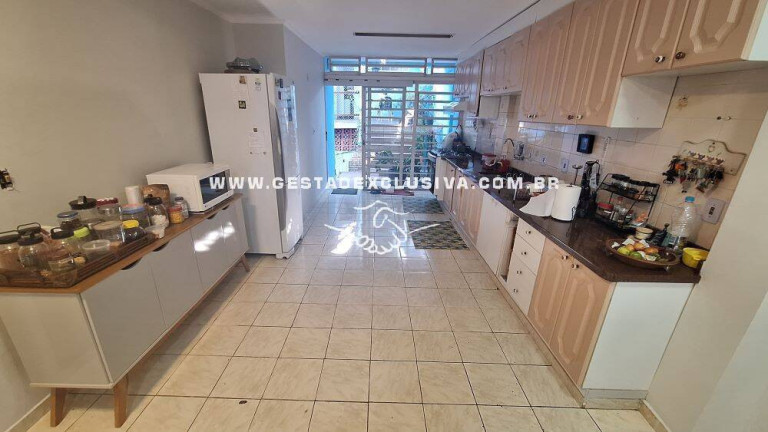 Imagem Casa com 4 Quartos à Venda, 250 m² em Vila Brasileira - Itatiba