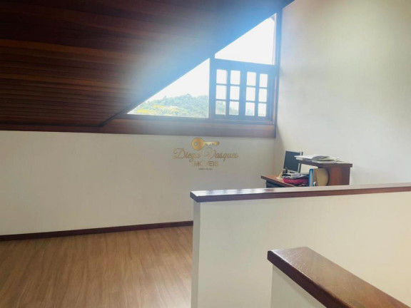 Imagem Casa com 4 Quartos à Venda, 117 m² em Várzea - Teresópolis Imagem Casa com 4 Quartos à Venda, 117 m² em Várzea - Teresópolis