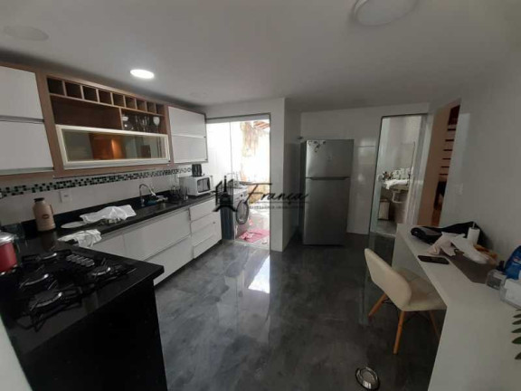 Imagem Imóvel com 3 Quartos para Alugar, 201 m² em Maravista - Niterói