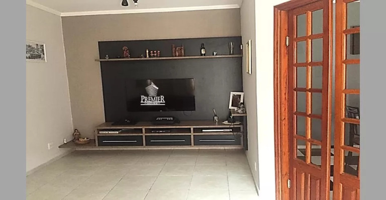 Imagem Casa com 3 Quartos à Venda, 166 m² em Jardim Pacaembu - Jundiaí