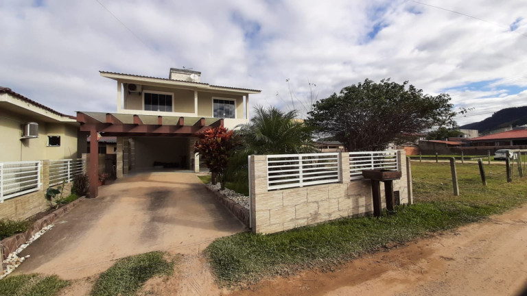Imagem Casa com 3 Quartos à Venda, 160 m² em Areias De Palhocinha - Garopaba Imagem Casa com 3 Quartos à Venda, 160 m² em Areias De Palhocinha - Garopaba