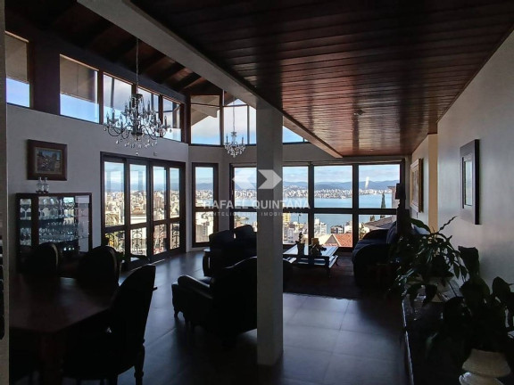 Imagem Casa com 4 Quartos à Venda, 350 m² em Centro - Florianópolis