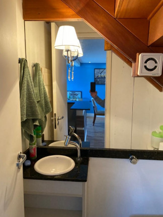 Imagem Sobrado com 3 Quartos à Venda, 117 m² em Alto Petrópolis - Porto Alegre Imagem Sobrado com 3 Quartos à Venda, 117 m² em Alto Petrópolis - Porto Alegre