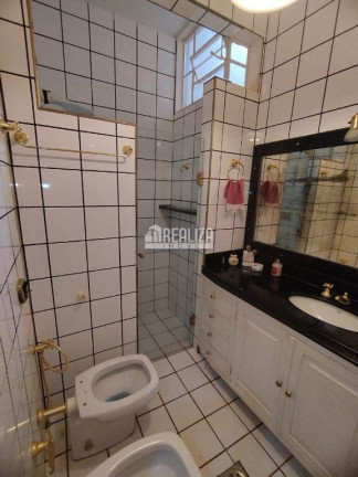Imagem Casa com 3 Quartos à Venda, 200 m² em Nossa Senhora Da Abadia - Uberaba Imagem Casa com 3 Quartos à Venda, 200 m² em Nossa Senhora Da Abadia - Uberaba